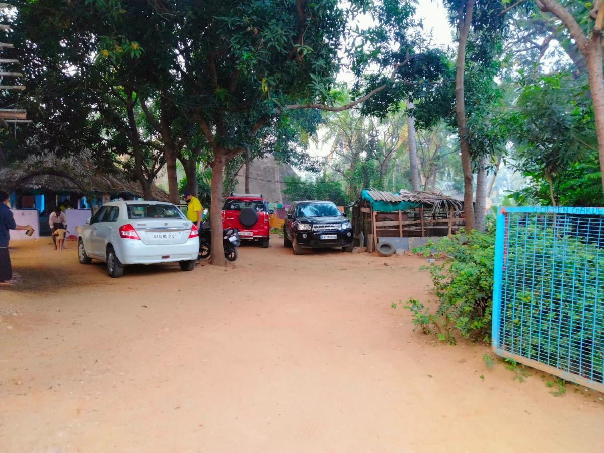 Goldengarden Cottages Hampi Exterior foto